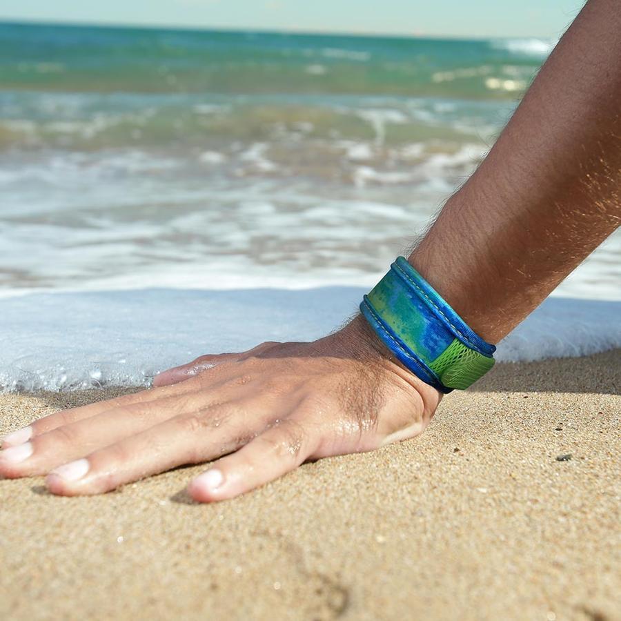 Mosquito Repellent Wristband with 2 refills - Fish